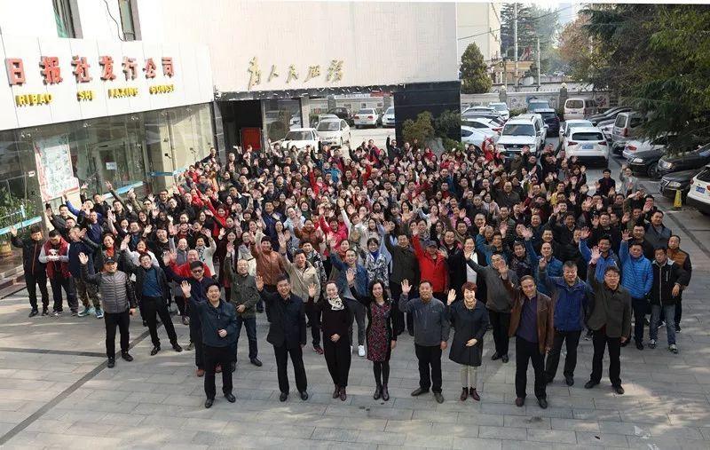 ​贵州打造3000亿级酱酒产业集群/2023四川白酒产量同比下降3.7%/周艳花部署西凤电商公司工作······
